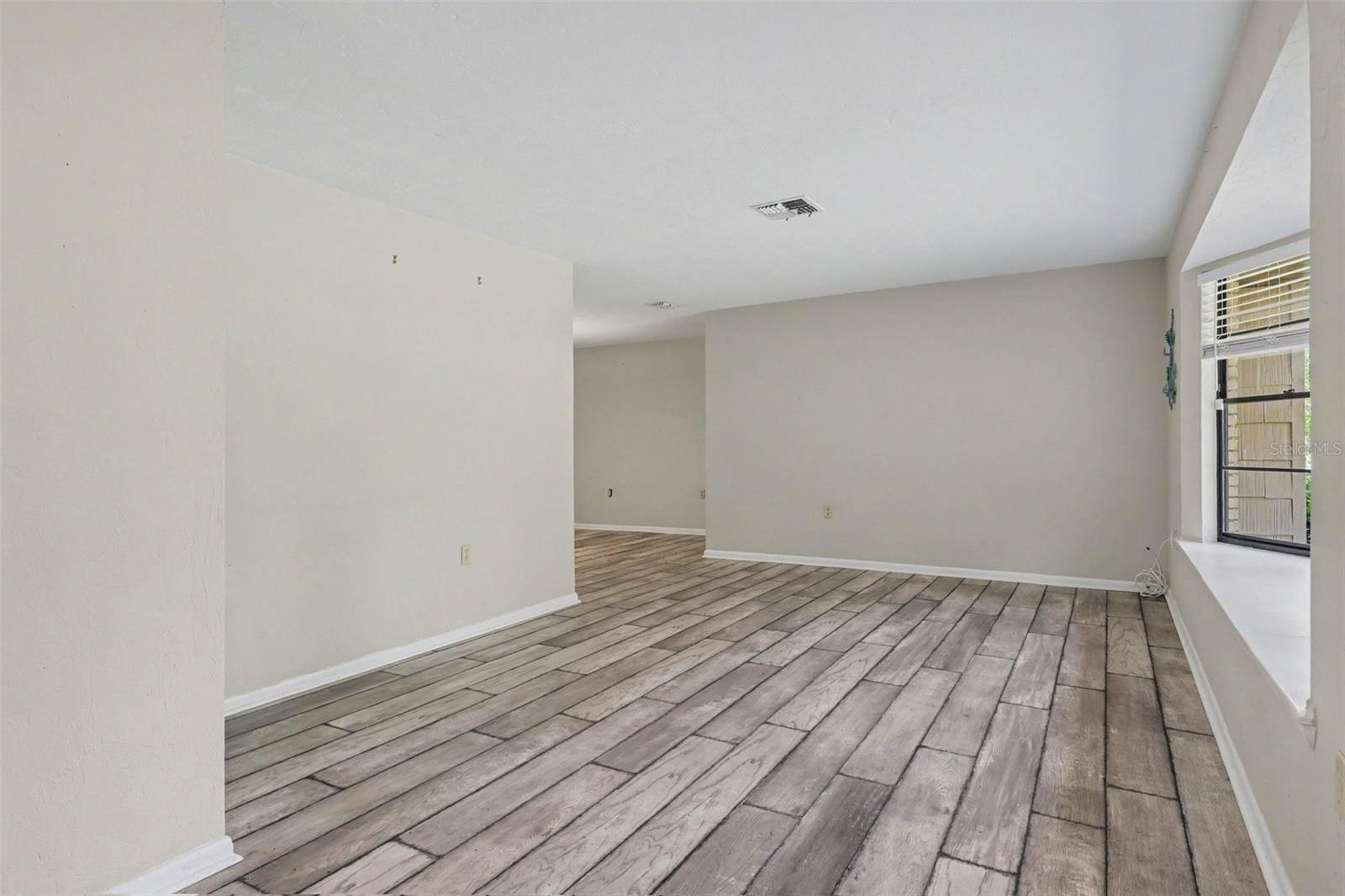 Residential in DUNNELLON 4