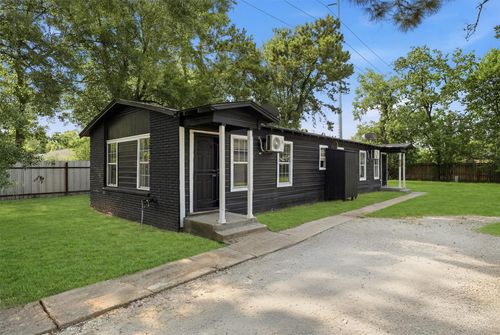 8038 Record St, Houston, TX, 77028-1462 | Card Image