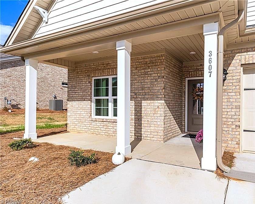 Residential in Clemmons