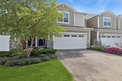 1044 Maroon Dr, Elgin, IL, 60120 | Card Image