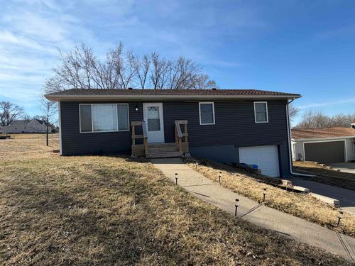 750 Main St, Akron, IA, 51001-8555 | Card Image