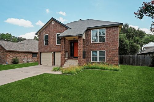 17005 Simsbrook Dr, Pflugerville, TX, 78660-2209 | Card Image