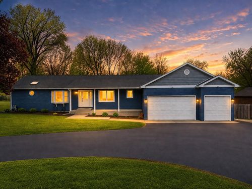 3354 Boone Grove Rd, Valparaiso, IN, 46385-9052 | Card Image