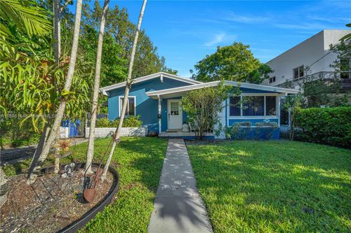 3577 Charles Ave, Miami, FL, 33133-5713 | Card Image
