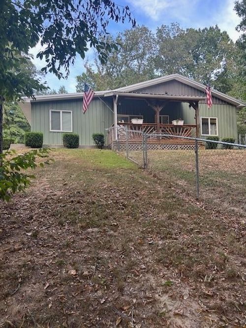 100 Camelot Dr, Camden, TN, 38320-7726 | Card Image