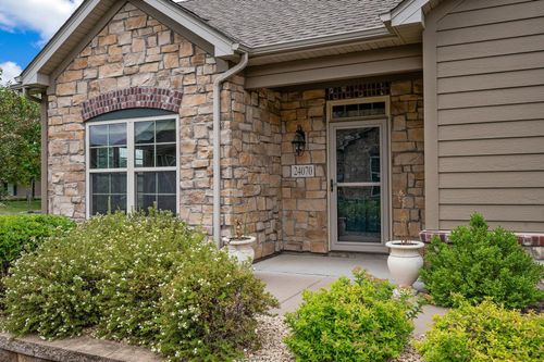 24070 Rivers Edge Rd, Rogers, MN, 55374-4781 | Card Image