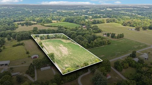 526 Boiling Springs Rd, Portland, TN, 37148-4827 | Card Image