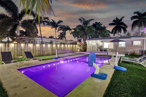 1124 Ne 6th St, Hallandale Beach, FL, 33009-8507 | Card Image
