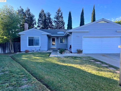 19 Lisa Ct, Brentwood, CA, 94513-1404 | Card Image