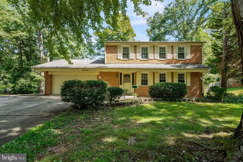 8916 Braeburn Dr, ANNANDALE, VA, 22003-3903 | Card Image