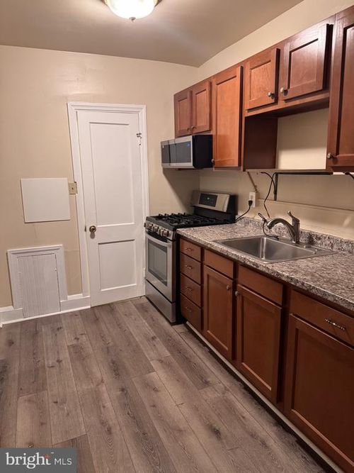 b-4041 Wilkens Ave, BALTIMORE, MD, 21229-4758 | Card Image