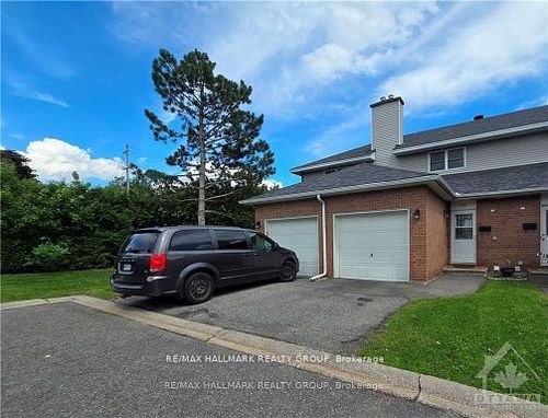 73-20 Bentbrook Cres, Nepean, ON, K2J3X9 | Card Image
