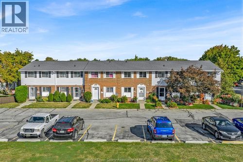 10-3073 Meadowbrook Lane, Windsor, ON, N8T3C5 | Card Image