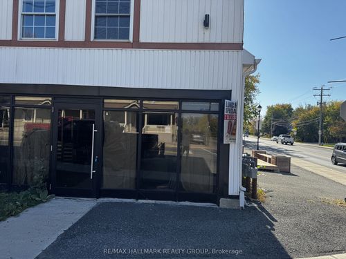 8228 Victoria St, Metcalfe, ON, K0A2P0 | Card Image