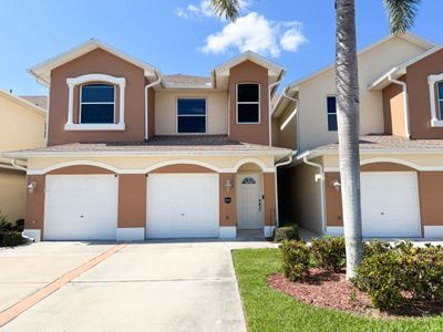 204 - 1040 Venetian Drive, Condo with 3 bedrooms, 2 bathrooms and null parking in Melbourne FL | Image 1