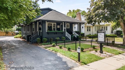 329 Main St, Barrington, IL, 60010-4275 | Card Image