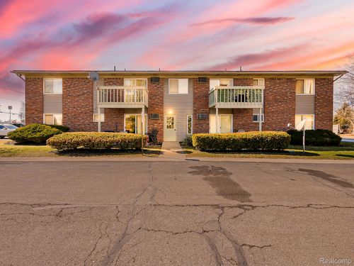 apt-7-125 E Van Riper Rd, Fowlerville, MI, 48836-8943 | Card Image