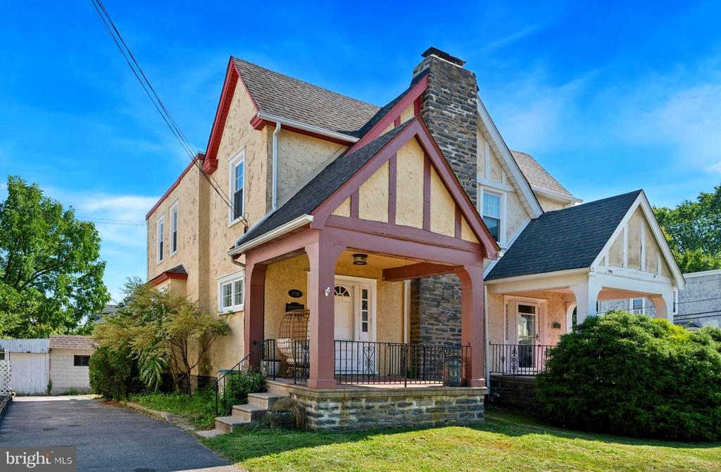 Plumstead Ave, Lansdowne, PA 19050