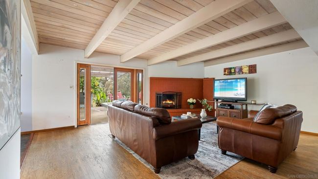 5620 Lord Cecil St, House other with 3 bedrooms, 2 bathrooms and 3 parking in San Diego CA | Image 5