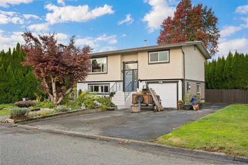 45305 Paisley Ave, Chilliwack, BC, V2P7B4 | Card Image