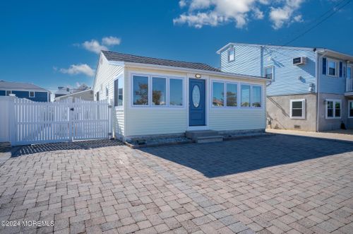 201 Fielder Avenue, Ortley Beach, NJ, 08751 | Card Image