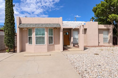 306 Russell, Carlsbad, NM, 88220 | Card Image