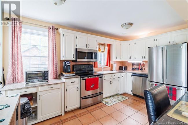 164 Yoho Lake Rd, House other with 4 bedrooms, 4 bathrooms and null parking in Yoho NB | Image 5