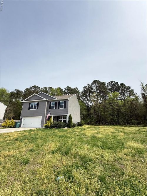 565 Bridgeway Ct, West Point, VA, 23181-9718 | Card Image