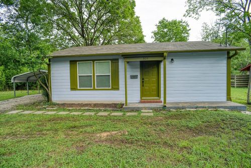 601 Elm St, Bastrop, TX, 78602-2519 | Card Image