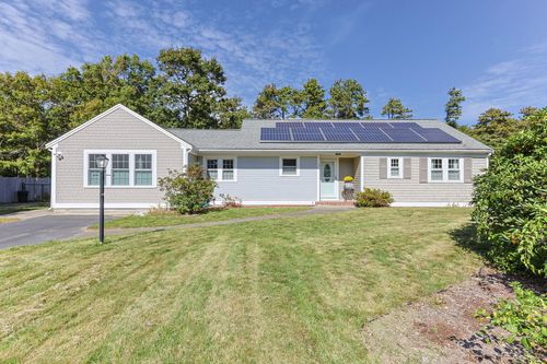 176 Beacon St, South Yarmouth, MA, 02664-1852 | Card Image