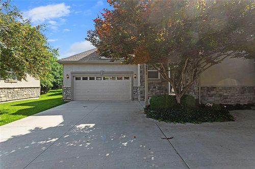9874 Nieman Pl, Overland Park, KS, 66214-2596 | Card Image