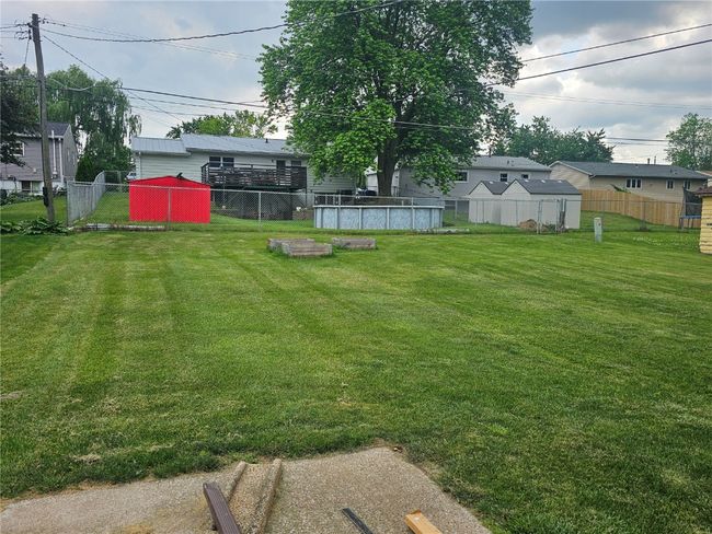 1523 Golden Valley Dr, House other with 3 bedrooms, 2 bathrooms and null parking in Bettendorf IA | Image 25