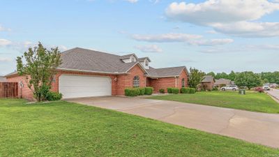 2805 Graystone, House other with 3 bedrooms, 2 bathrooms and null parking in Paragould AR | Image 2