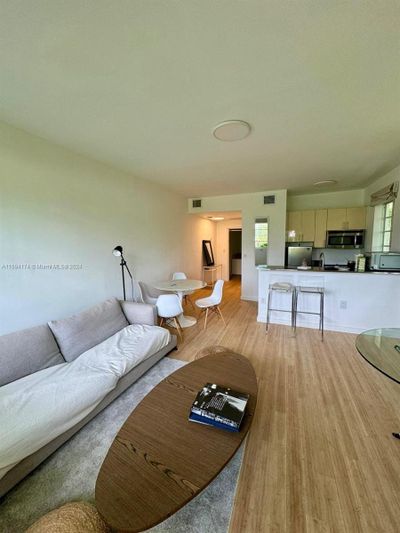 102 - 3917 N Meridian Ave, Condo with 1 bedrooms, 1 bathrooms and null parking in Miami Beach FL | Image 3