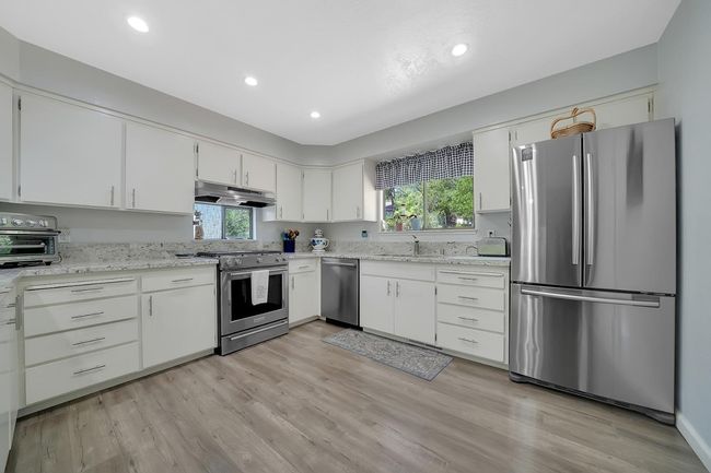 16842 Broken Oak Rd, House other with 2 bedrooms, 3 bathrooms and null parking in Pioneer CA | Image 4