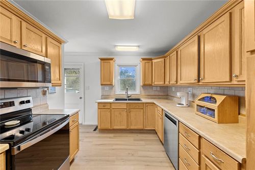 1327 S Mulberry St, Ottawa, KS, 66067-3635 | Card Image