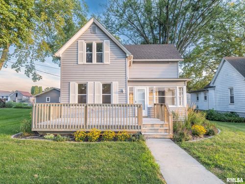 304 E Jefferson St, Tremont, IL, 61568-8673 | Card Image