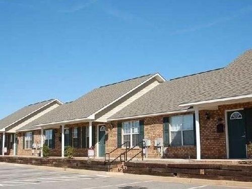375 Osigian Blvd, Warner Robins, GA, 31088-8953 | Card Image
