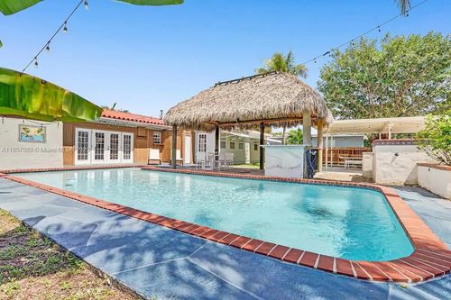 247 5th St, Dania Beach, FL, 33004-3939 | Card Image
