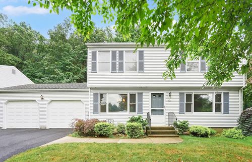 61 Caitlin Dr, Springfield, MA, 01118-1871 | Card Image