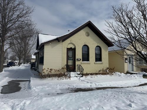 850 E 4th St, Winona, MN, 55987-4601 | Card Image