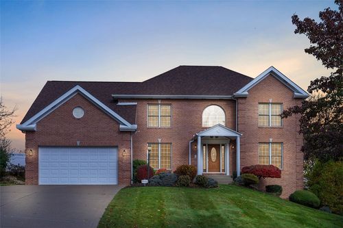 370 Cobblestone Cir, Mc Kees Rocks, PA, 15136-1000 | Card Image