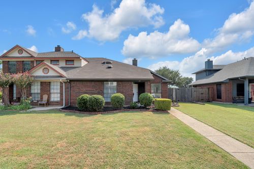 2111 Prairie Creek Trl, Garland, TX, 75040-4464 | Card Image