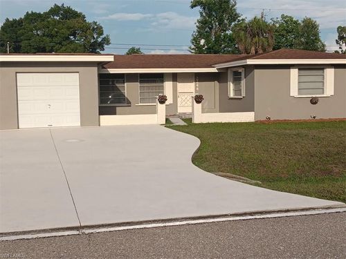 2244 Parkview Dr, Fort Myers, FL, 33905-1767 | Card Image