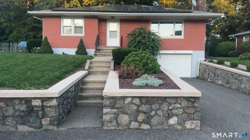 67 Phyllis Ave, Waterbury, CT, 06708-3613 | Card Image