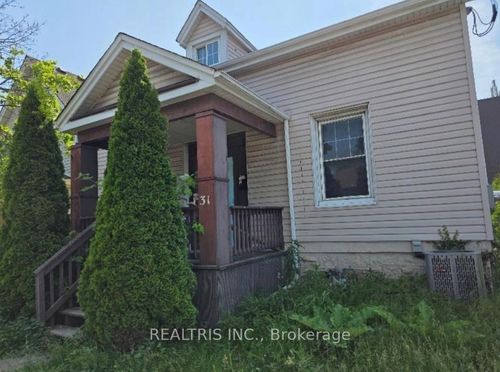 31 Ormond St S, Thorold, ON, L2V1Y3 | Card Image