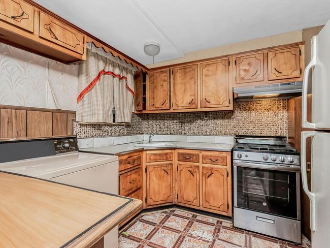 1009 Havemeyer Ave, Home with 6 bedrooms, 3 bathrooms and 3 parking in Bronx NY | Image 20