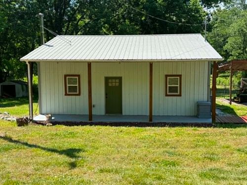 2267 Leatherwood Rd, Stewart, TN, 37175-4085 | Card Image