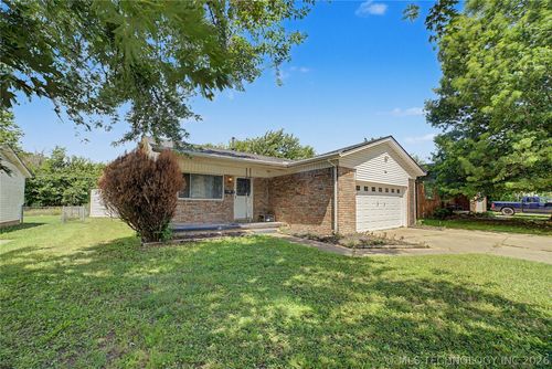 316 N Carlsbad Street, Owasso, OK, 74055 | Card Image