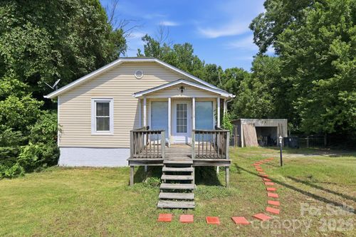 1715 N Main St, China Grove, NC, 28023-6414 | Card Image